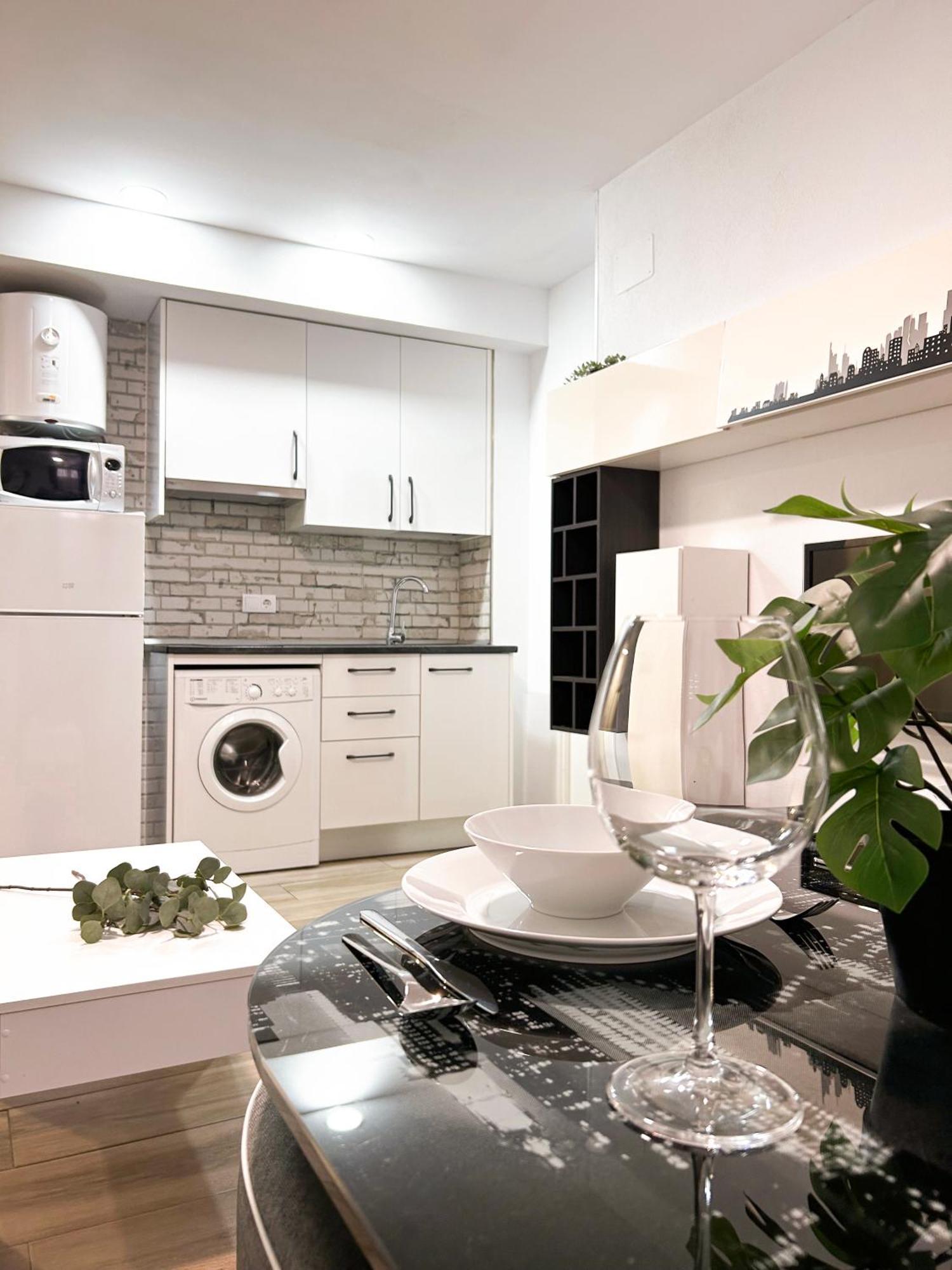 Charming Rio Manzanares Apartment Madrid Exterior photo